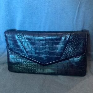 Purple/Eggplant Alligator 🐊 Print Clutch